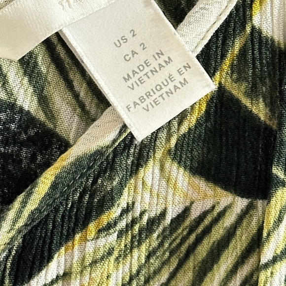 H&M Tropical themed crop top - Picture 3 of 5